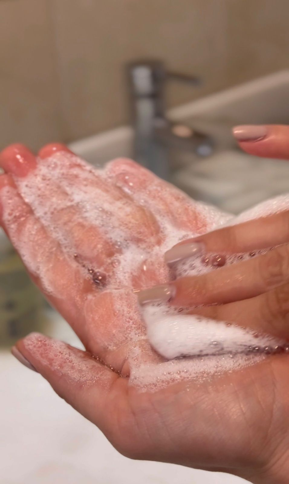 Dermolimpiador Facial Suave · 300 ml